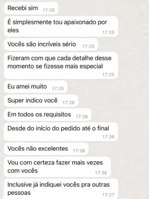 Print de conversa no WhatsApp com cliente dizendo estar apaixonado pelo produto